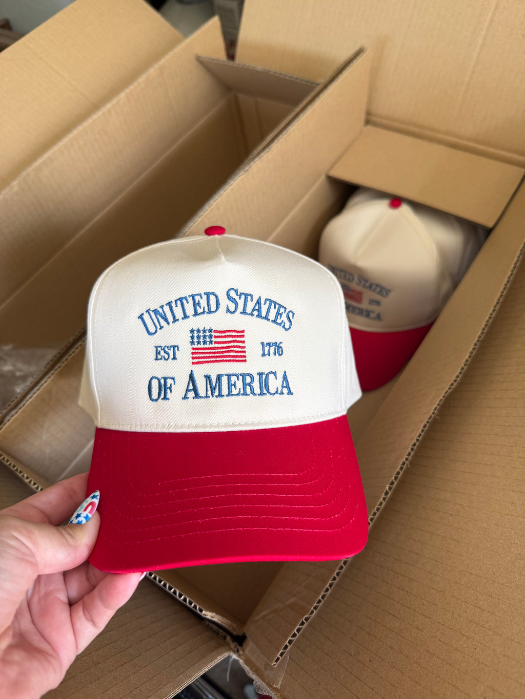 USA embroidered trucker hat - natural/red