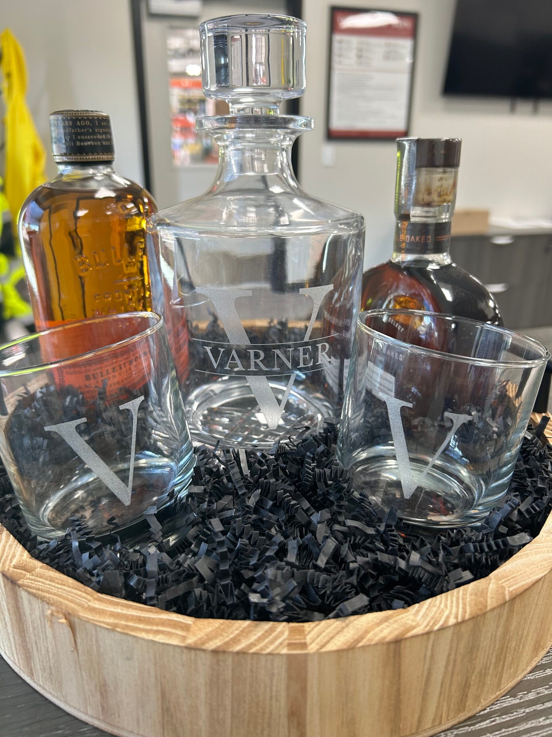 Glass Decanter  - 850ml image 1