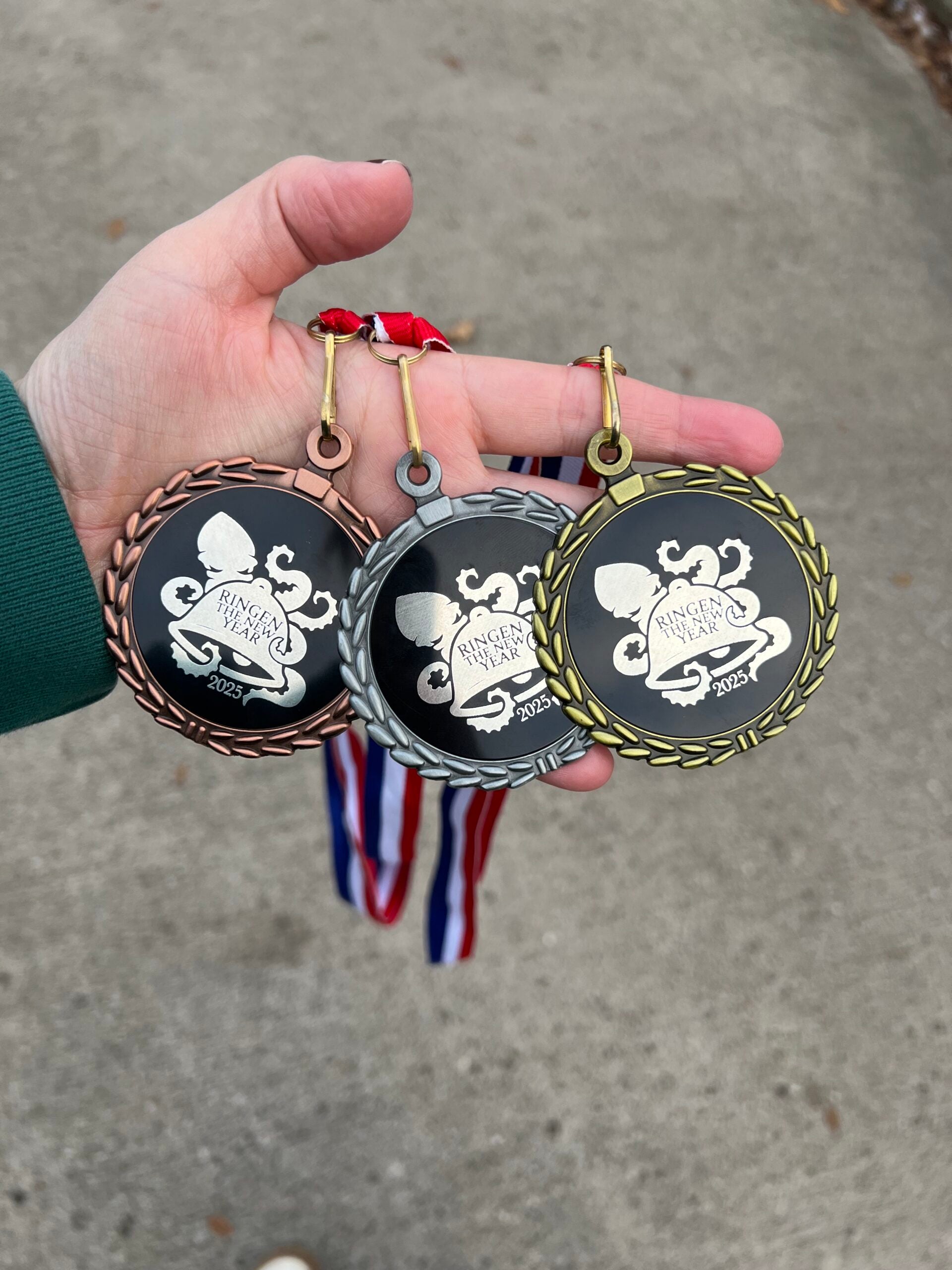 Medal w/ Ribbon image 0